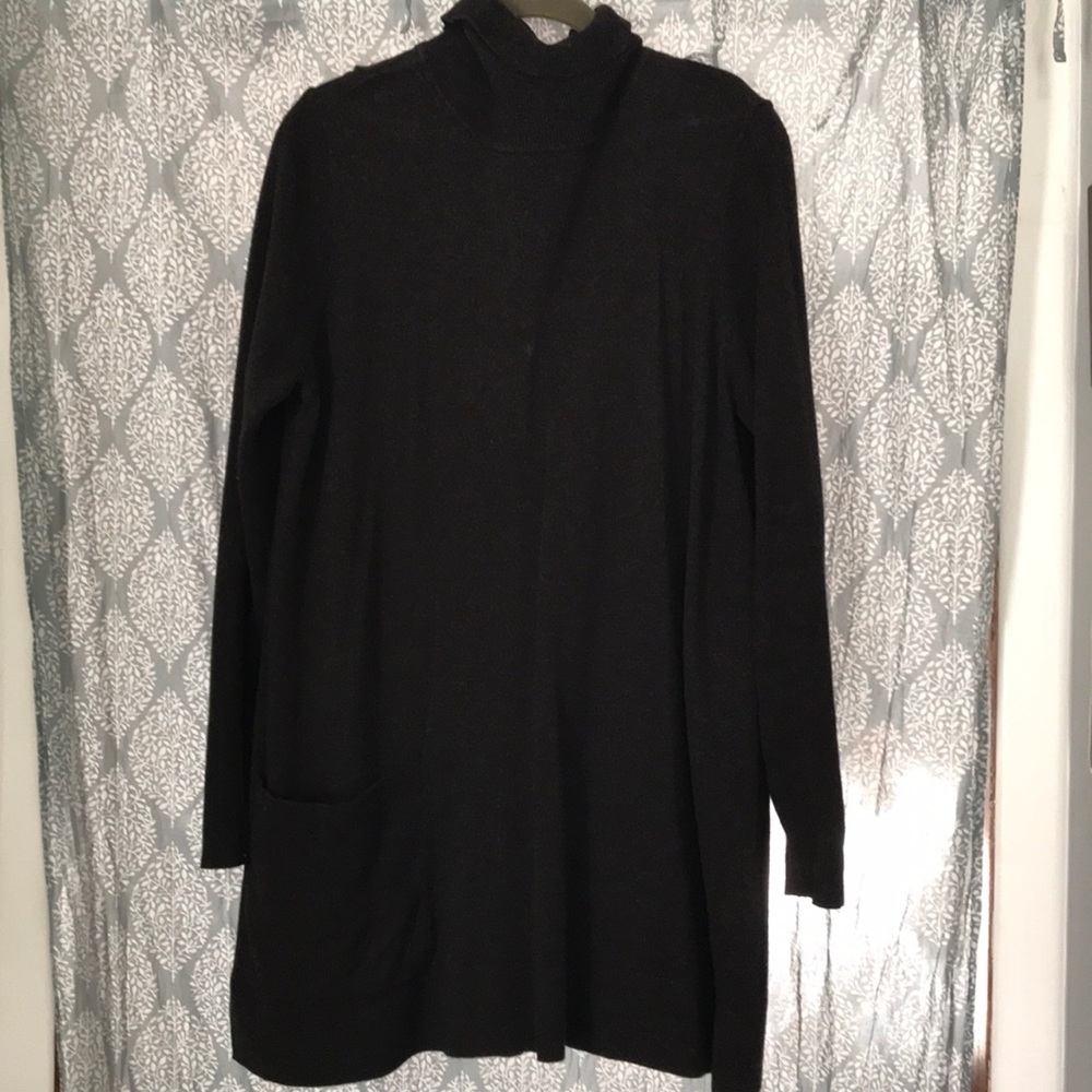 Cabi long turtleneck sweater with pocket